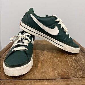 Nike Forest Green and White Casual Shoes